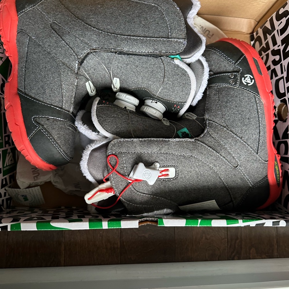 K2 Sapera snowboarding boots